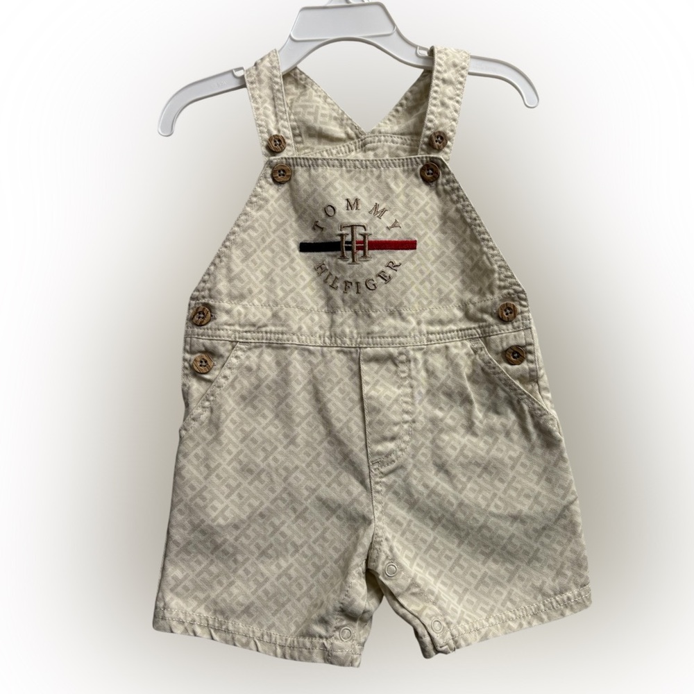 Toddler Tommy Hilfiger Cream Shortall Overalls with Signature Logo size 12 month